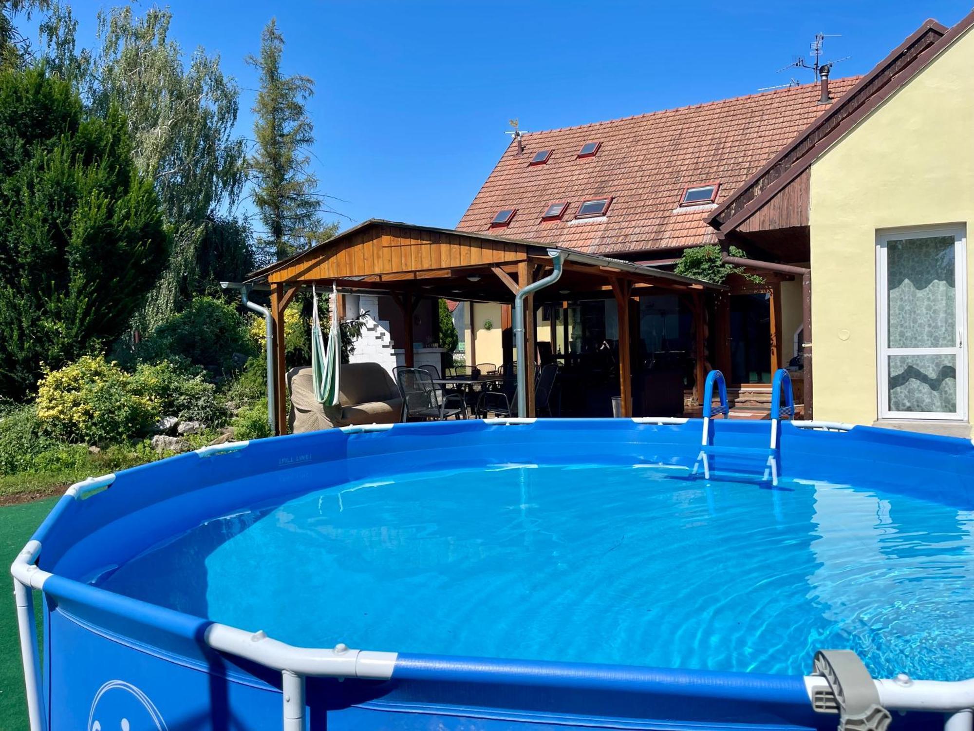 Penzion Trojna Lednice-Vhodne Na Svatby,Rodinne Akce,Teambuilding Bagian luar foto